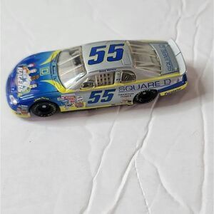 Elite 1:64 Kenny Wallace #55 Square D 1999 Monte Carlo Elite